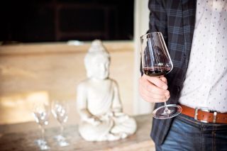 Introducing the ultimate in luxury and sophistication: the Tillman Glass Cardinal Universal. 🍷✨ Handcrafted with...